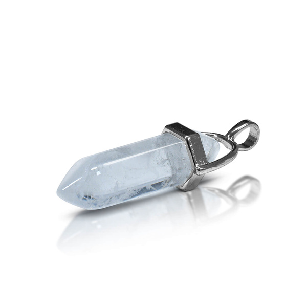 Pendentif en cristal de roche dans un sachet + chaîne