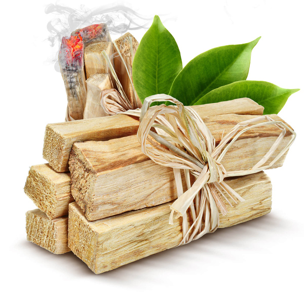 Coffret cadeau : Palo Santo 50 g + sauge blanche "Sept Chakras"