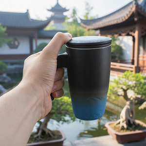 Tasse en céramique avec couvercle et infuseur Mystea 300 ml