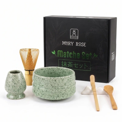 Coffret cadeau : accessoires pour préparer le thé matcha