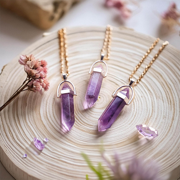 Pendentif en améthyste dans un sachet + chaîne