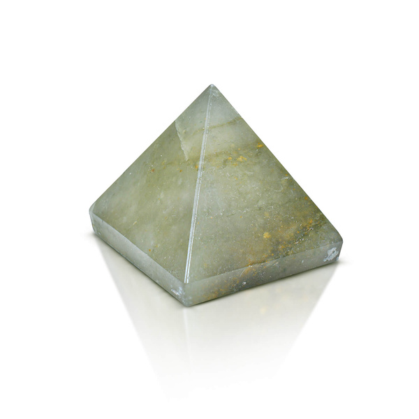 Ensemble de 7 pierres chakras - pyramides